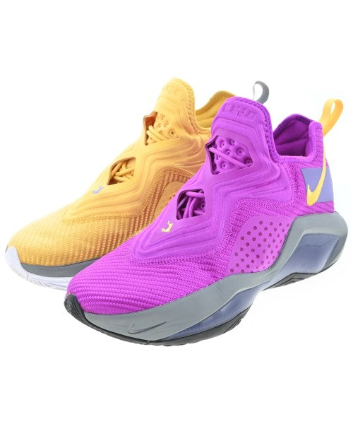 NIKE รองเท้าผ้าใบ