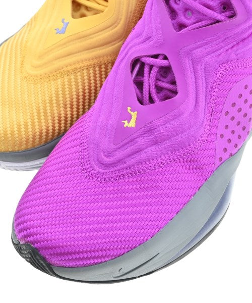 NIKE รองเท้าผ้าใบ