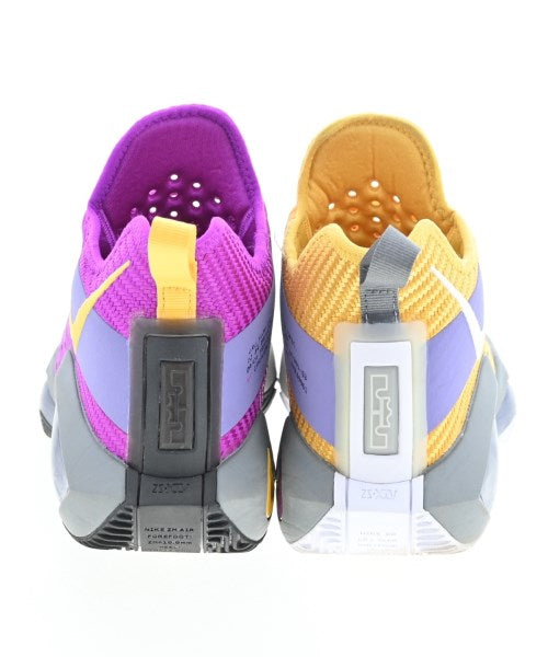 NIKE รองเท้าผ้าใบ