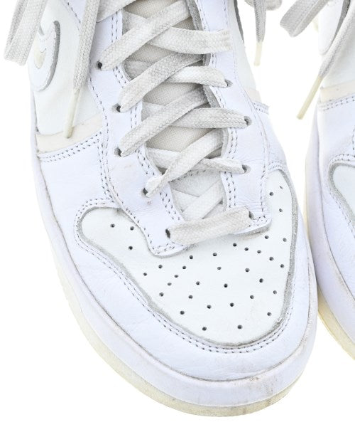 NIKE รองเท้าผ้าใบ