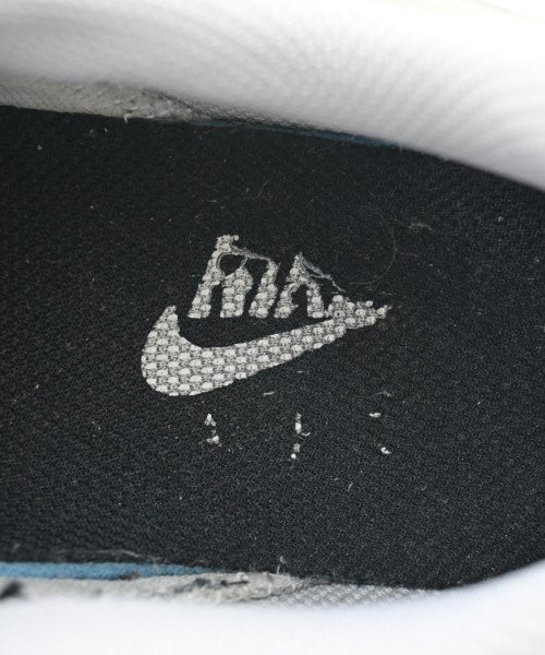 NIKE รองเท้าผ้าใบ
