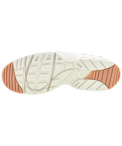 NIKE รองเท้าผ้าใบ