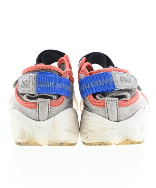 NIKE รองเท้าผ้าใบ