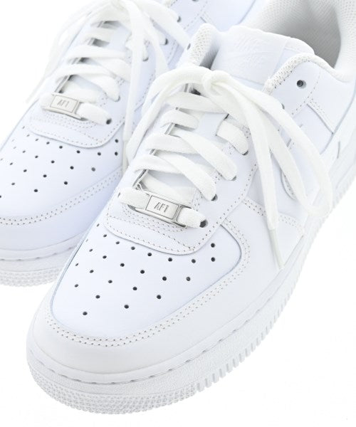 NIKE รองเท้าผ้าใบ