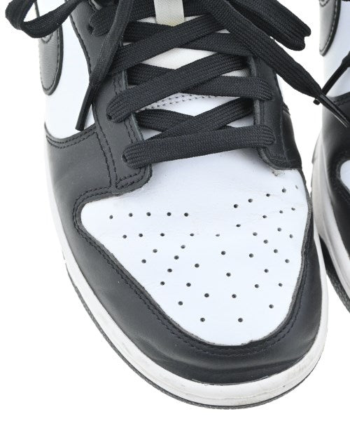 NIKE รองเท้าผ้าใบ