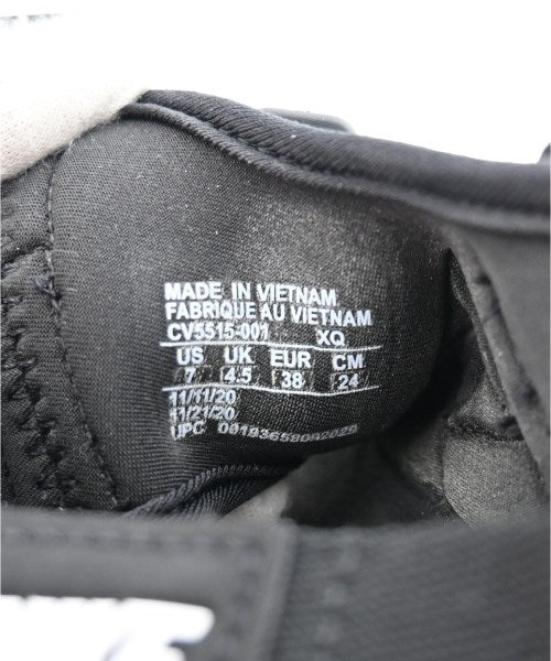 NIKE รองเท้าแตะ