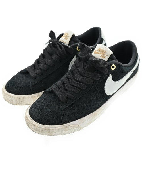 NIKE รองเท้าผ้าใบ
