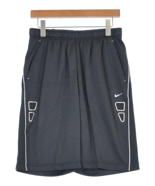NIKE กางเกงขาสั้น