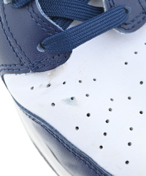 NIKE รองเท้าผ้าใบ