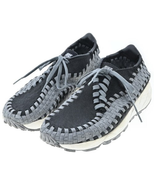 NIKE รองเท้าผ้าใบ