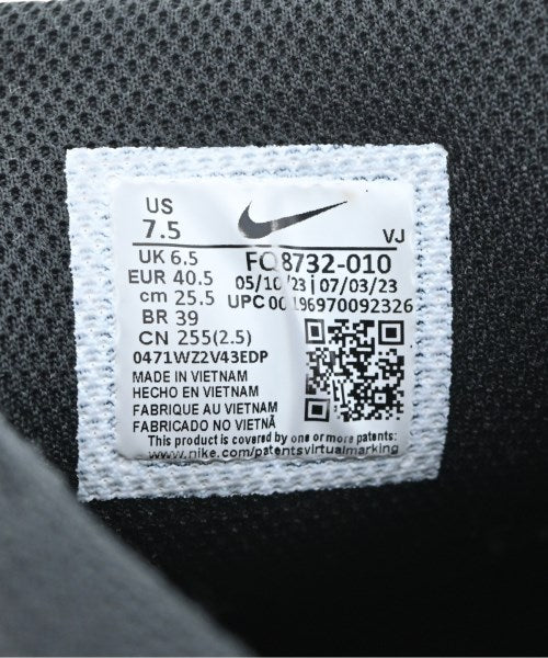 NIKE รองเท้าผ้าใบ