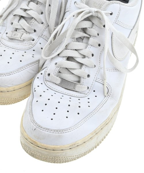 NIKE รองเท้าผ้าใบ