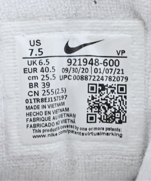 NIKE รองเท้าผ้าใบ