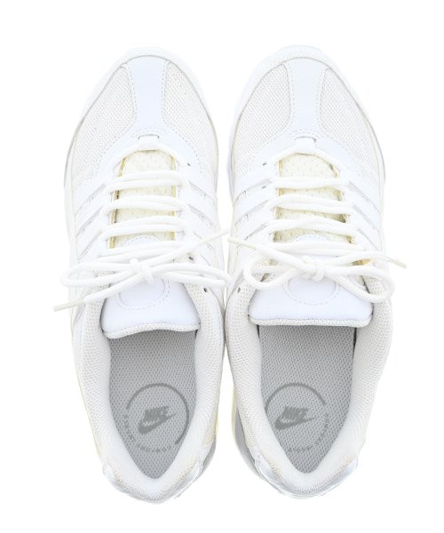 NIKE รองเท้าผ้าใบ