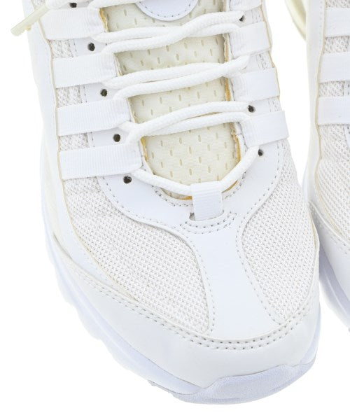 NIKE รองเท้าผ้าใบ