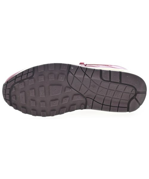 Patta รองเท้าผ้าใบ