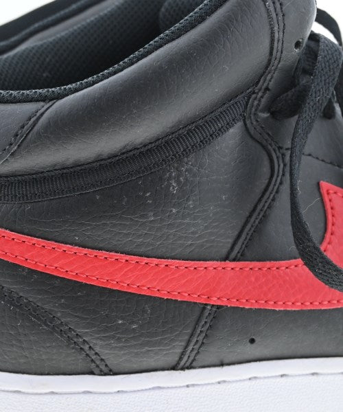 NIKE รองเท้าผ้าใบ