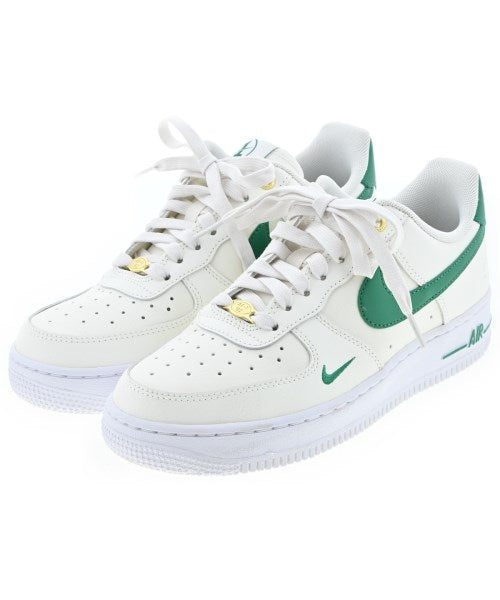 NIKE รองเท้าผ้าใบ