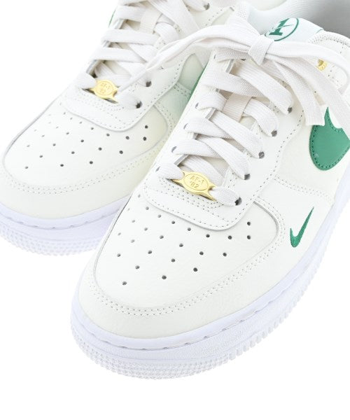 NIKE รองเท้าผ้าใบ