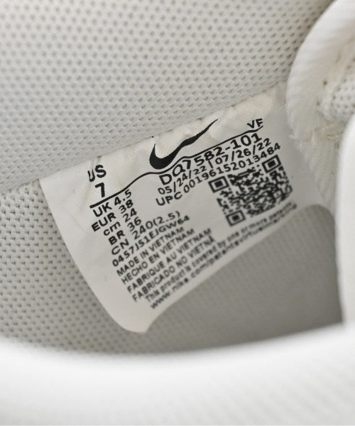 NIKE รองเท้าผ้าใบ