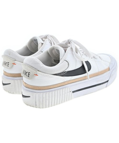 NIKE รองเท้าผ้าใบ