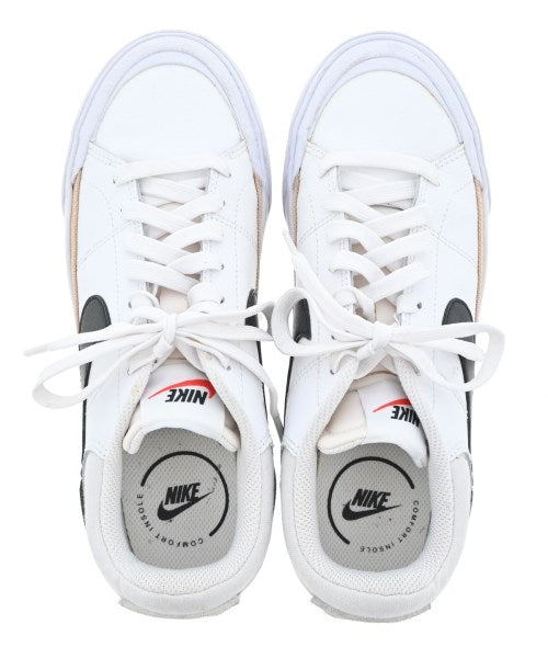 NIKE รองเท้าผ้าใบ