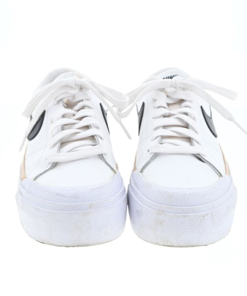 NIKE รองเท้าผ้าใบ