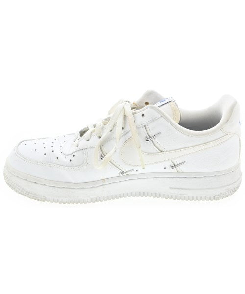 NIKE รองเท้าผ้าใบ