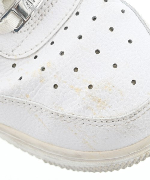 NIKE รองเท้าผ้าใบ