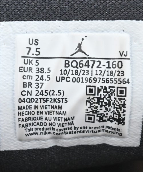 NIKE รองเท้าผ้าใบ