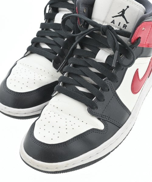 NIKE รองเท้าผ้าใบ