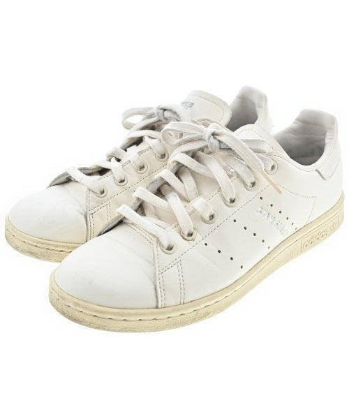 adidas รองเท้าผ้าใบ