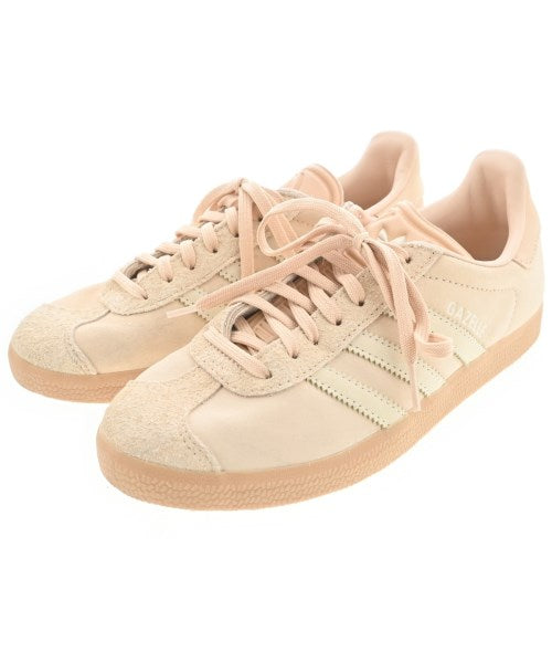 adidas รองเท้าผ้าใบ