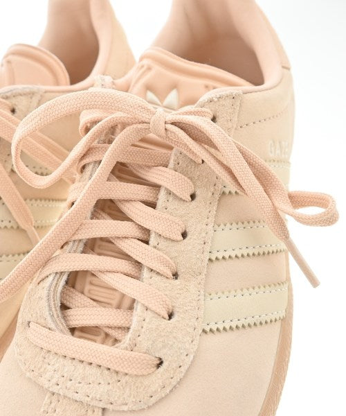 adidas รองเท้าผ้าใบ