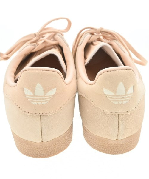 adidas รองเท้าผ้าใบ