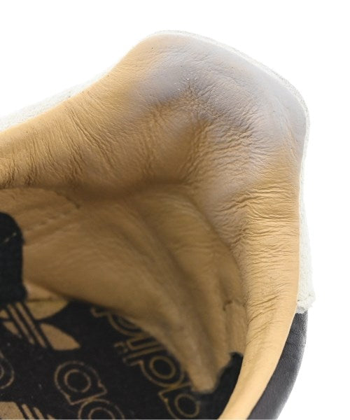 adidas รองเท้าผ้าใบ