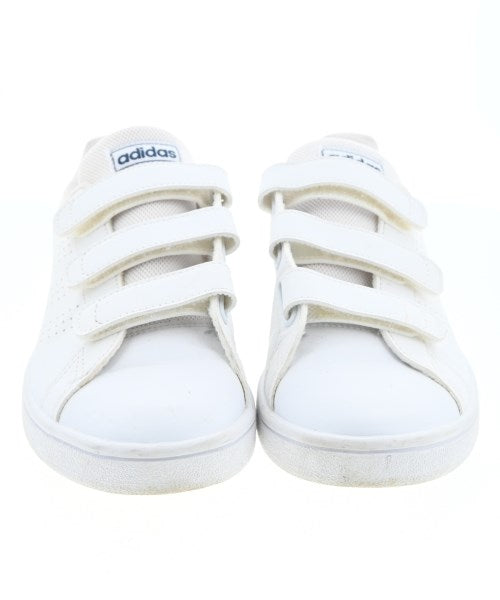 adidas รองเท้าผ้าใบ