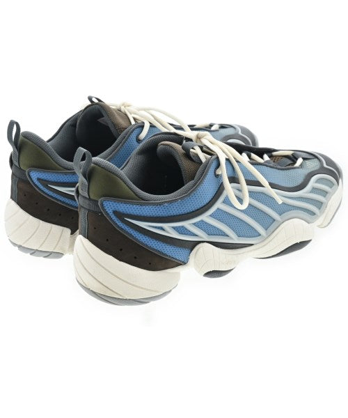 adidas รองเท้าผ้าใบ