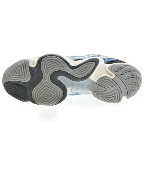 adidas รองเท้าผ้าใบ