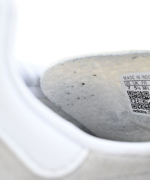 adidas รองเท้าผ้าใบ