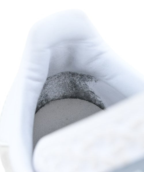 adidas รองเท้าผ้าใบ