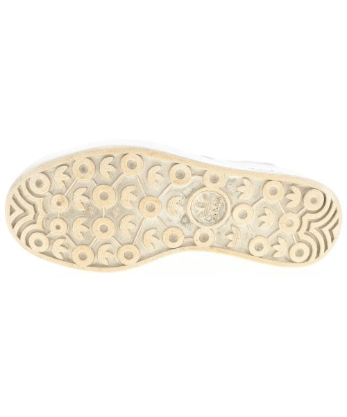 adidas รองเท้าผ้าใบ