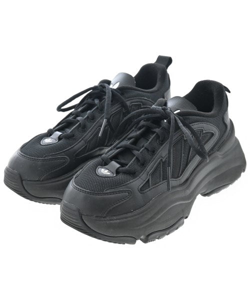 adidas รองเท้าผ้าใบ