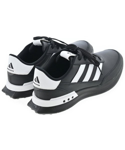 adidas รองเท้าผ้าใบ