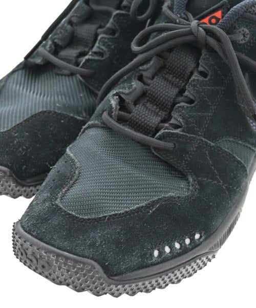 NIKE ACG รองเท้าผ้าใบ