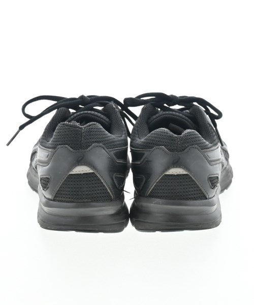 asics รองเท้าผ้าใบ