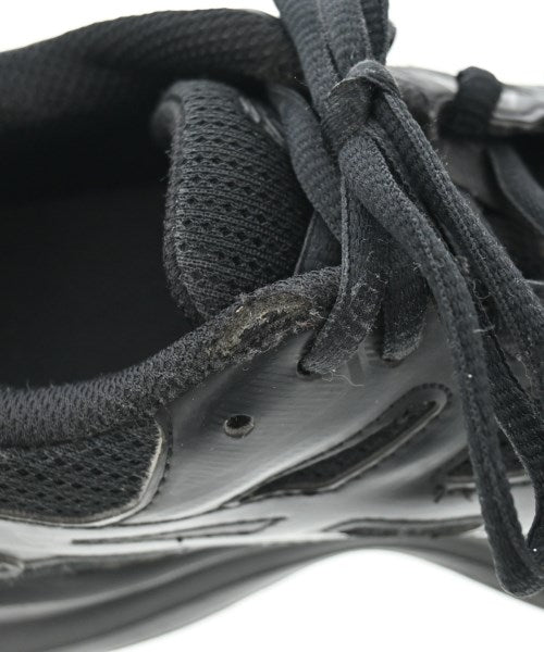 asics รองเท้าผ้าใบ