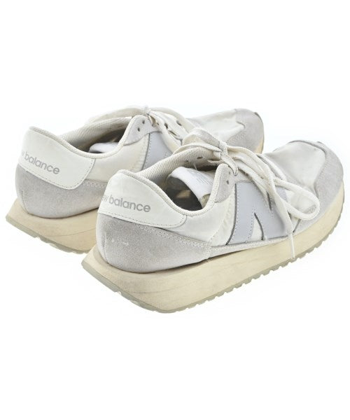 New Balance รองเท้าผ้าใบ