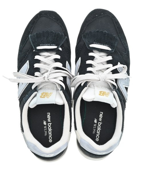 New Balance รองเท้าผ้าใบ