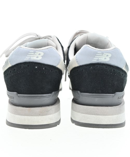 New Balance รองเท้าผ้าใบ